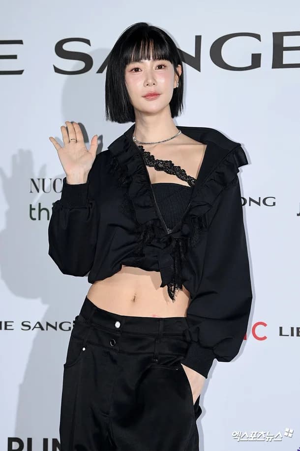 클라라 서울패션위크 포토월, 이상봉 쇼 참석 사진이 주목된 이유
