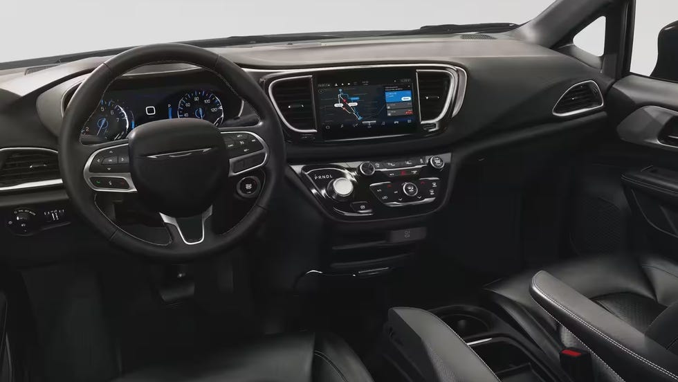 2027 Chrysler Pacifica 업데이트 논란: 게으른 변경인가 실용적 유지인가