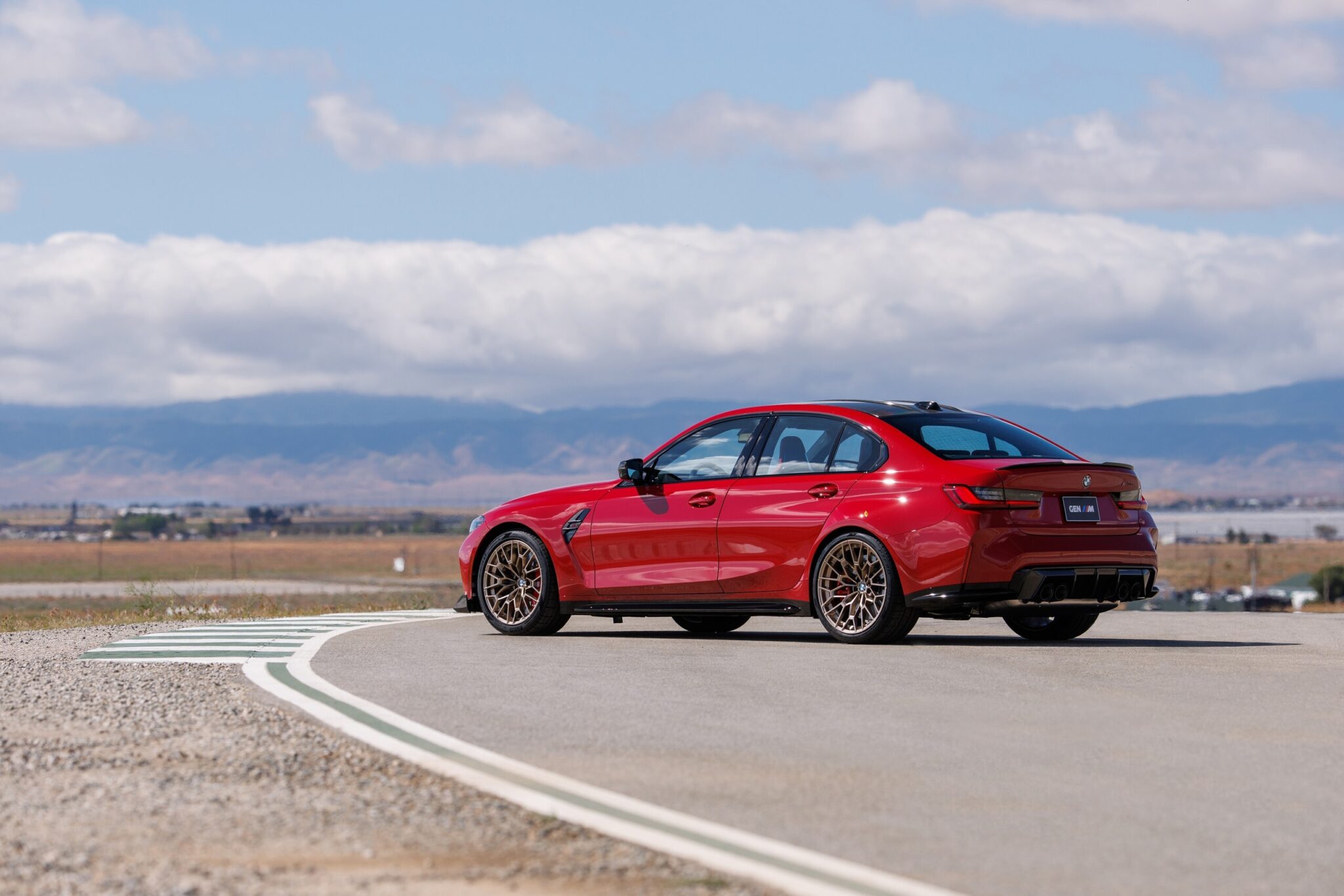 BMW M2 미국 구매자 절반이 수동변속기 선택: M3 CS 핸드샬터가 나온 배경