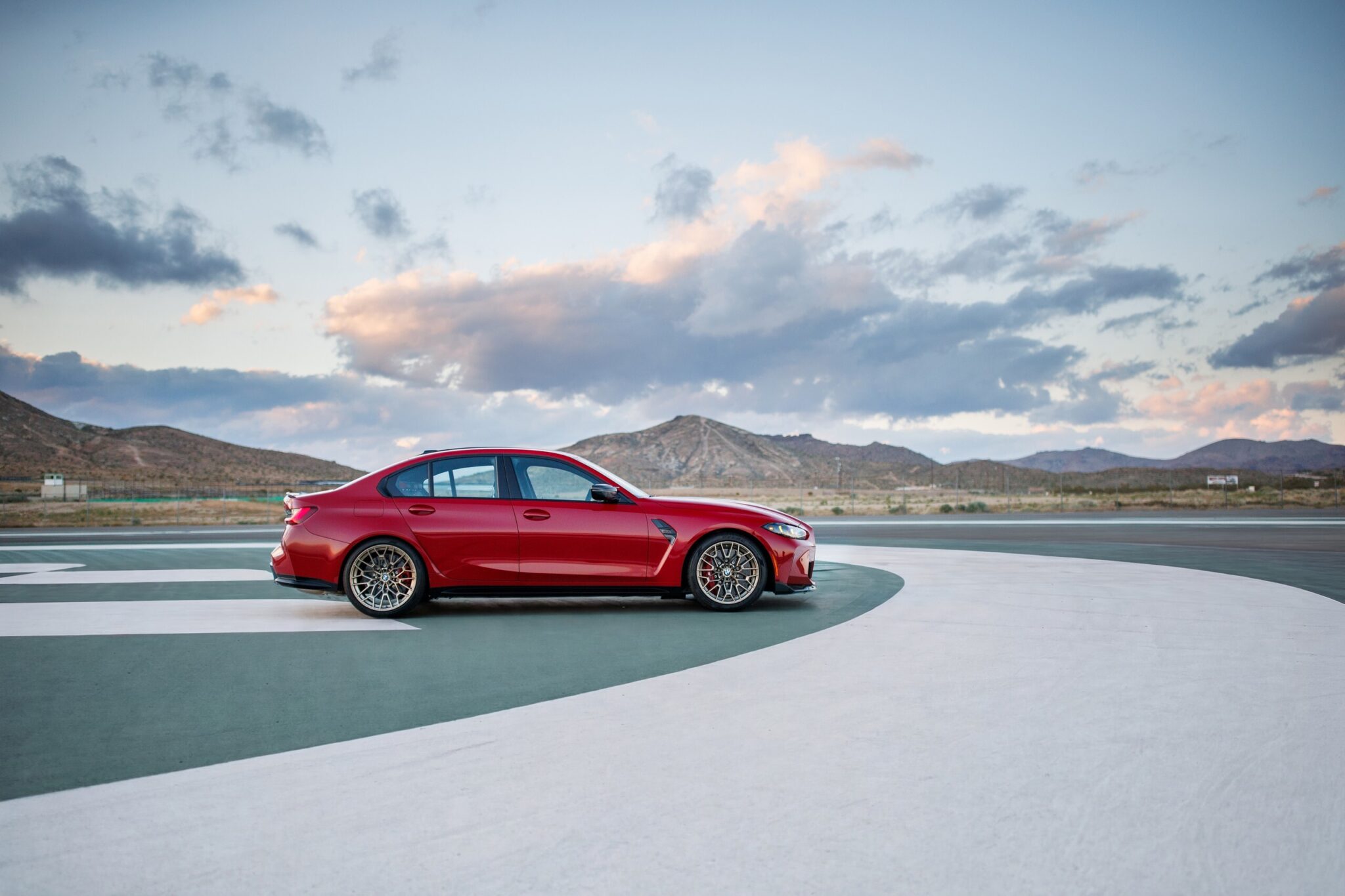 BMW M2 미국 구매자 절반이 수동변속기 선택: M3 CS 핸드샬터가 나온 배경