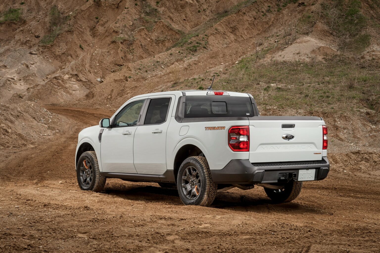 Ford Maverick Hybrid 브레이크 청원: NHTSA가 들여다볼 쟁점